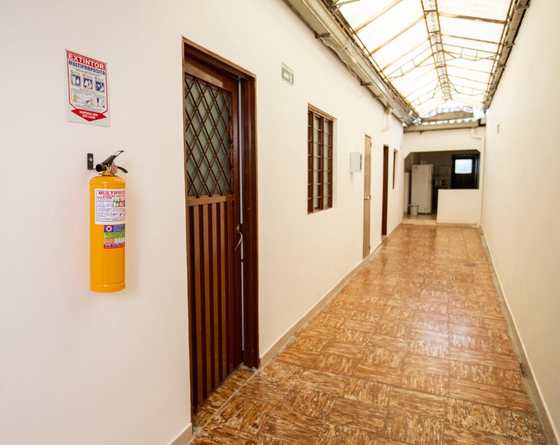 Komodo Alojamiento- Hostal Autoservicio, Ubicado Cerca Al Centro Historico - Bano Privado, Wifi , Cama 2X2 Y Agua Caliente Y Cocina Compartida Popayan Exterior photo